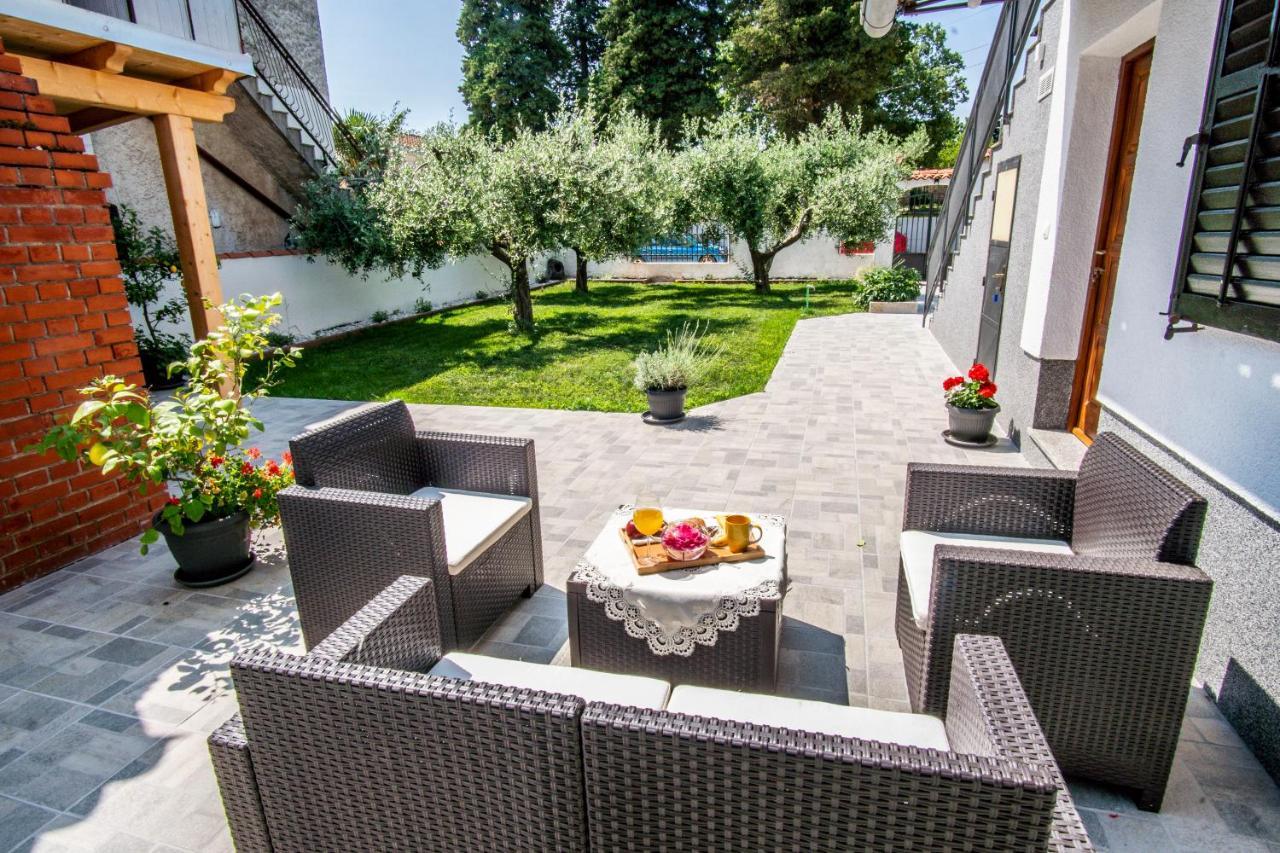 House Nada Apartman Muntić Kültér fotó