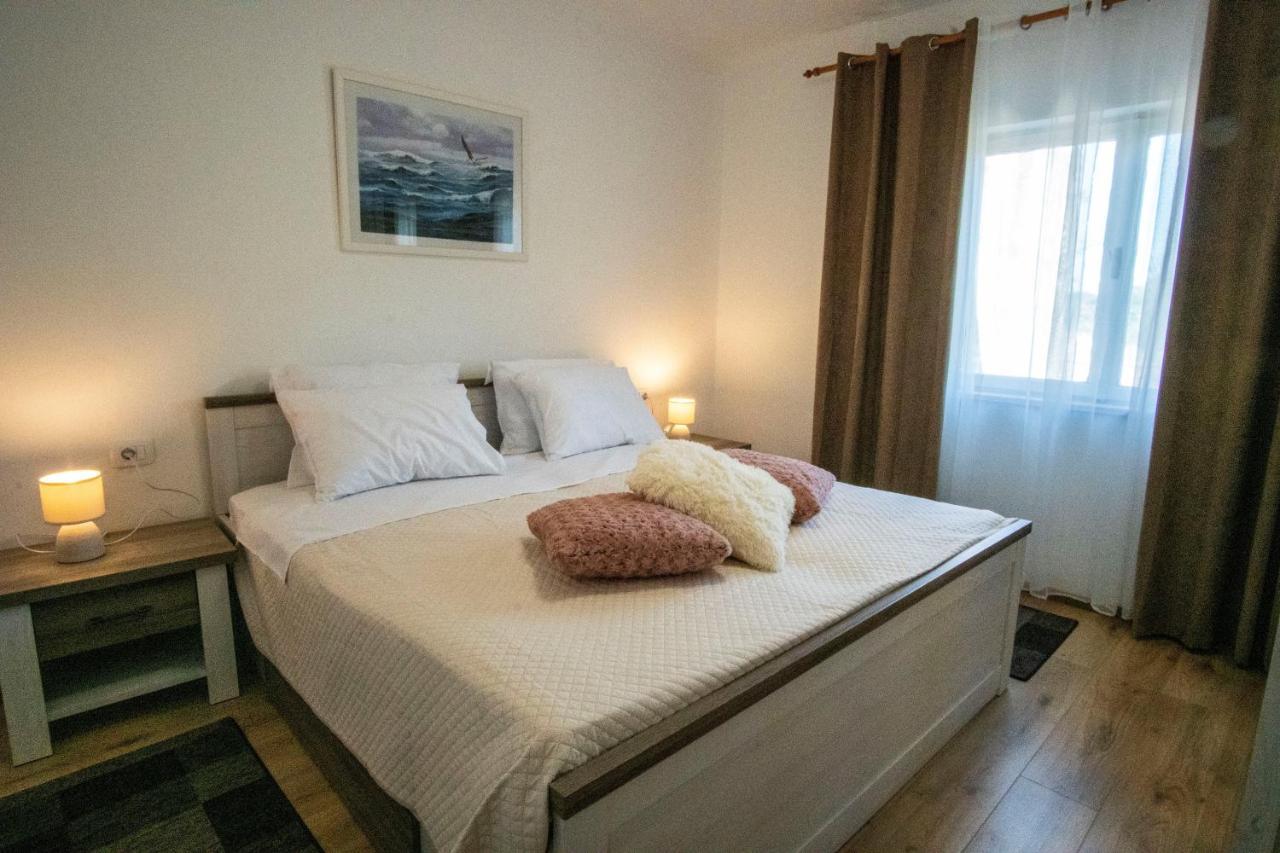 House Nada Apartman Muntić Kültér fotó