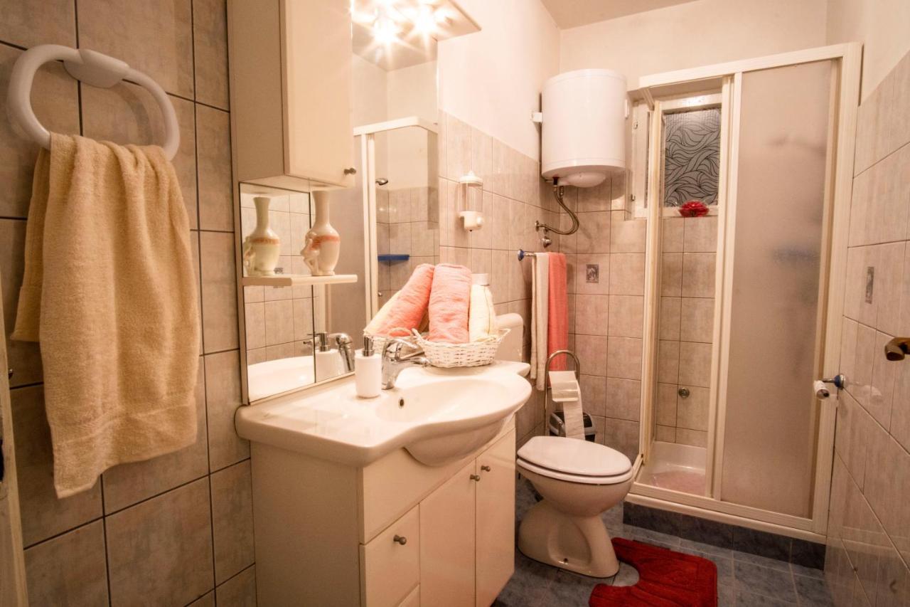 House Nada Apartman Muntić Kültér fotó
