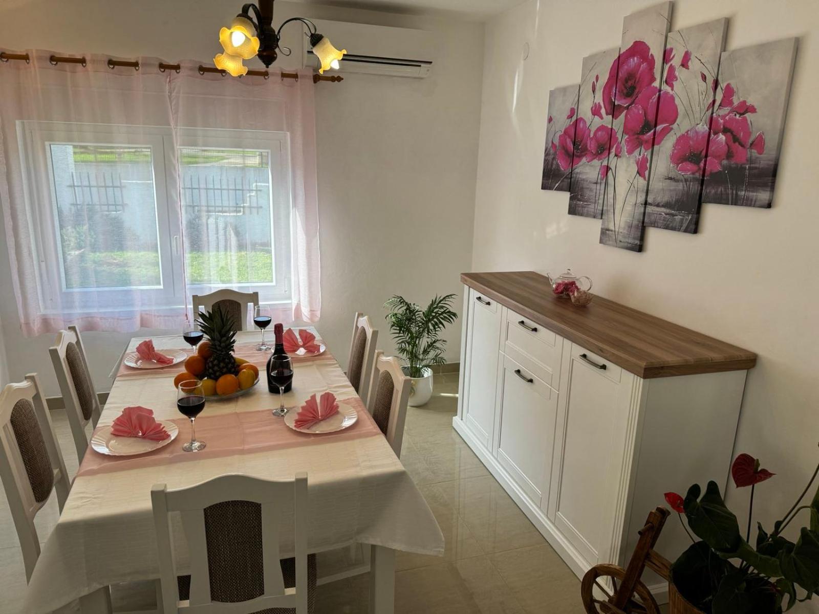 House Nada Apartman Muntić Kültér fotó